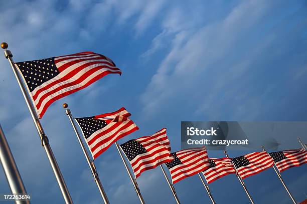 Bandeiras Da América - Fotografias de stock e mais imagens de Assunto - Assunto, Azul, Bandeira