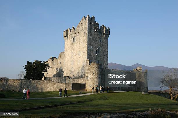 Castle A Killarney Irlanda - Fotografie stock e altre immagini di Castello - Castello, Killarney - Irlanda, Composizione orizzontale