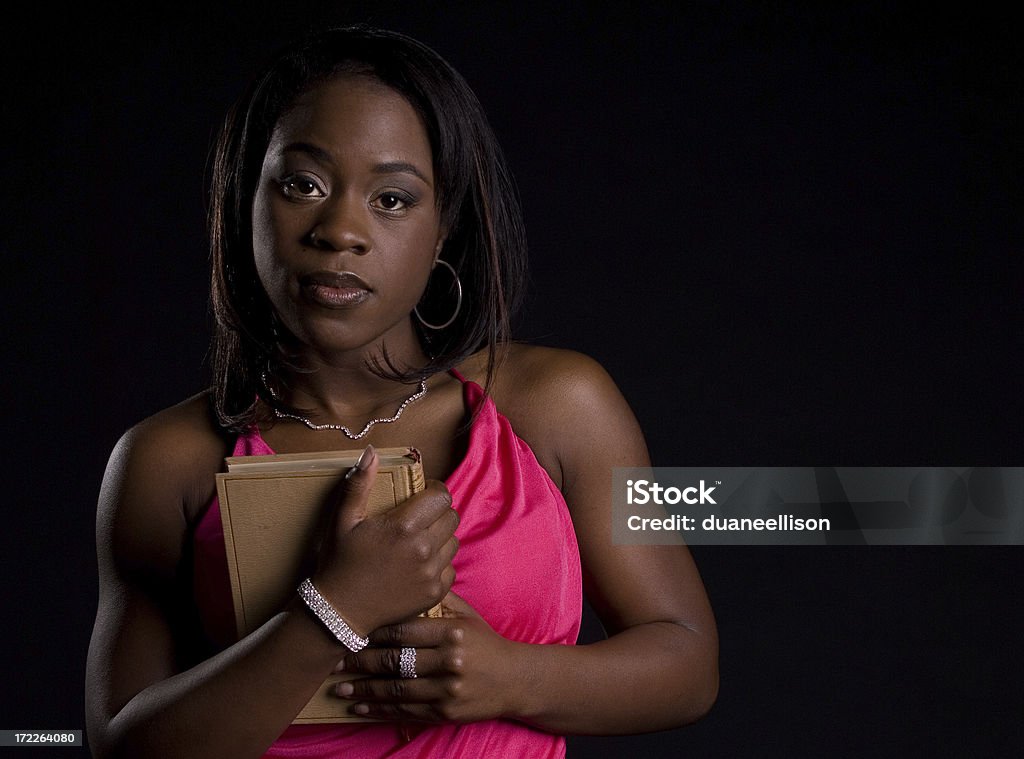 Красивая афро-американских женщина - Стоковые фото Взрослый роялти-фри