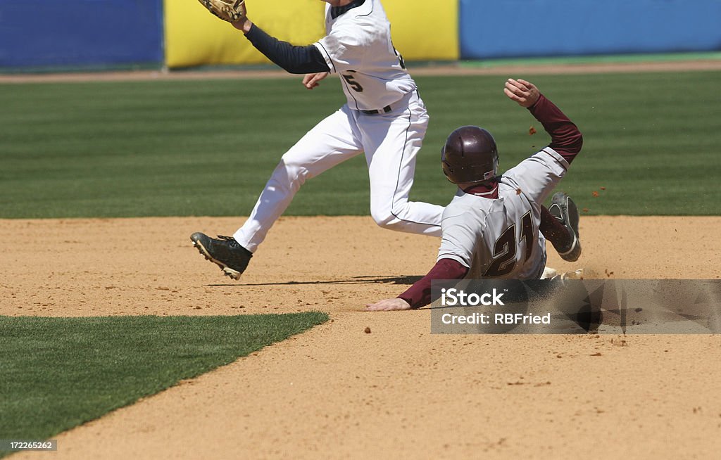 Juegue en segundo - Foto de stock de Equipo de béisbol libre de derechos