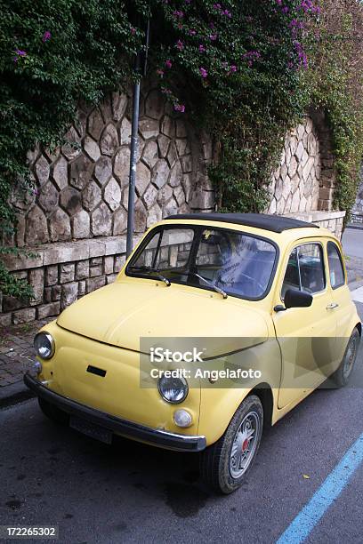 Foto de Velho Italianas Car e mais fotos de stock de 500 - 500, 55-59 anos, 60-64 anos