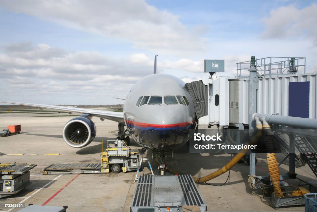 Aereo al Terminal, porta in manutenzione - Foto stock royalty-free di Accessibilità