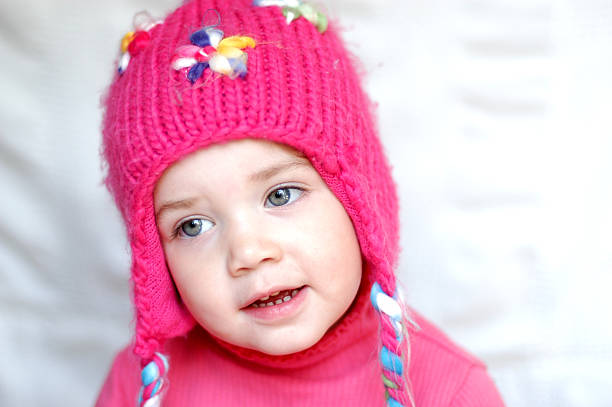 istock Girl in snow hat3 172265384