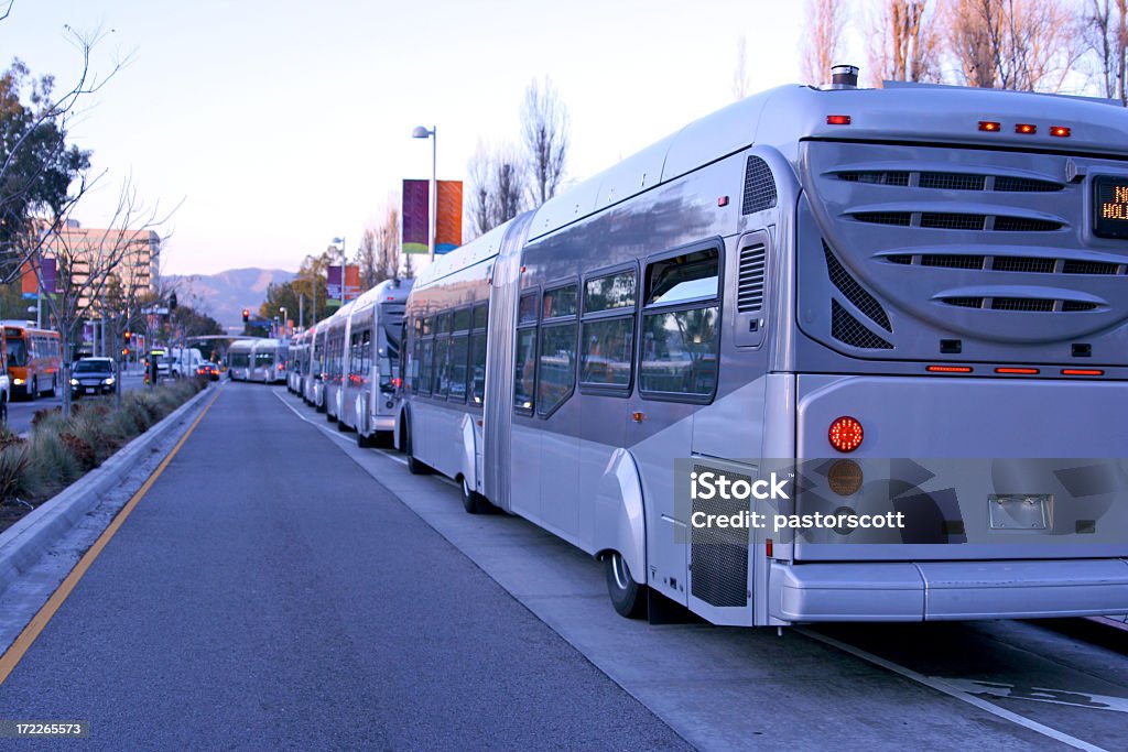 Rapid Transit los autobuses articulados bendy acordeón bus - Foto de stock de Autobús libre de derechos