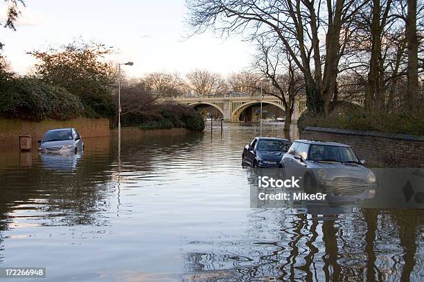 Flooded Road Near Richmond London Stock Photo - Download Image Now - Flood, Car, London - England