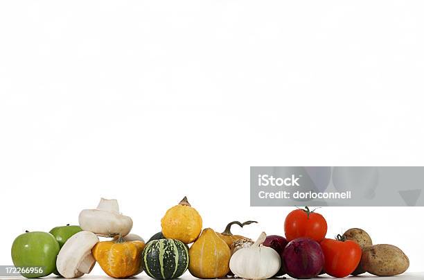 Cosecha De Otoño Foto de stock y más banco de imágenes de Agricultura - Agricultura, Ajo, Alimento