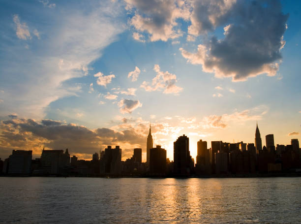 istock Sun Sets on the City 172267116
