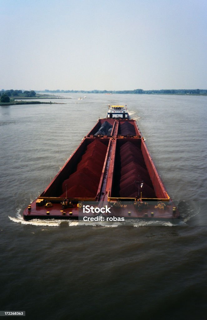 Ore Schiff verlassen den Hafen von Rotterdam - Lizenzfrei Ausgedörrt Stock-Foto