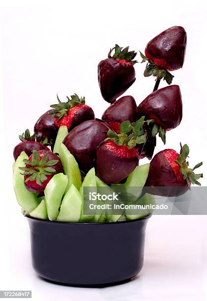 Morango Bouquet De Chocolate - Fotografias de stock e mais imagens de Alimentação Saudável - Alimentação Saudável, Bouquet, Castanho