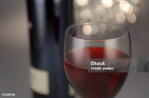 Вино — стоковые фотографии и другие картинки Алкоголь - напиток - Алкоголь - напиток, Бутылка, Вечеринка
