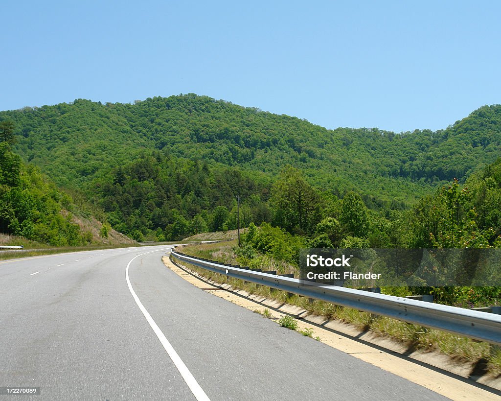 Estrada nas montanhas da Carolina do Norte - Royalty-free Admirar a Vista Foto de stock