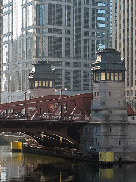istock Ornate Chicago River Bridge House 172271962