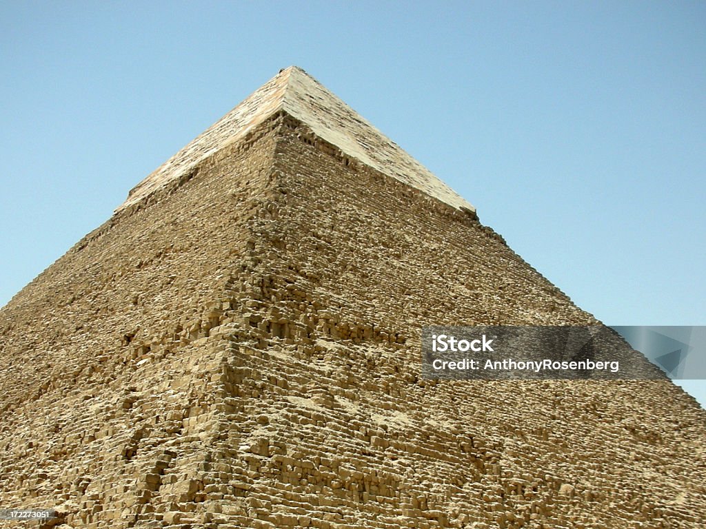 カフラーピラミッド型 - ピラミッド型のロイヤリティフリーストックフォト