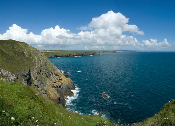 mullion cove mullion cove cornish coast cornwall england uk mullion cove stock pictures, royalty-free photos & images