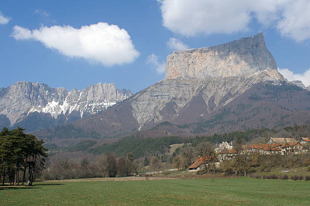 istock Mountain range in France (Vercors) 172275331