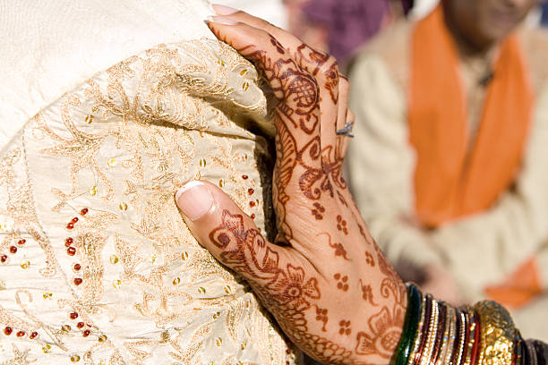 istock hand of marriage 172276424