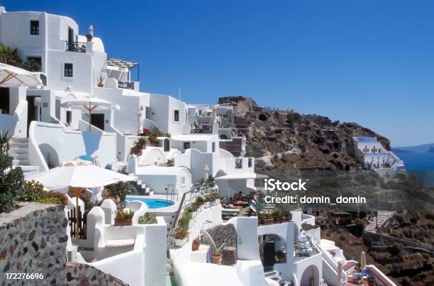 Wakacje Na Wyspa Santorini - zdjęcia stockowe i więcej obrazów Architektura - Architektura, Basen, Bez ludzi