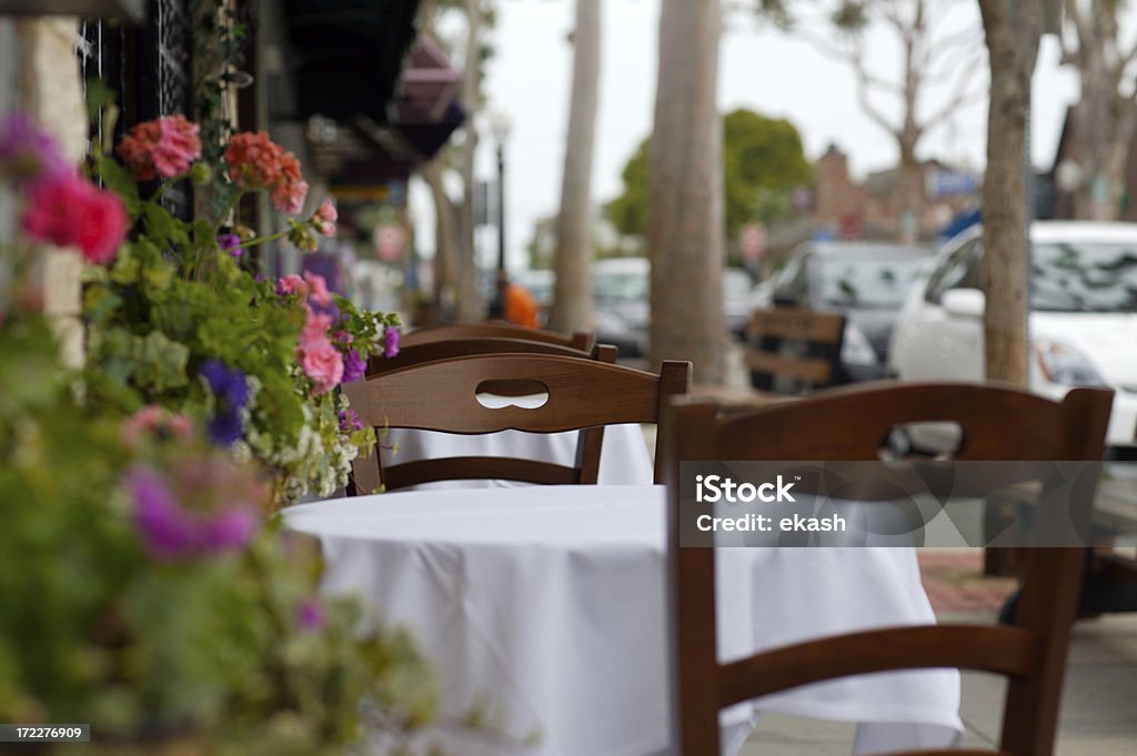 작은 카페 Street 표 - 로열티 프리 식사-식품 및 음료 스톡 사진
