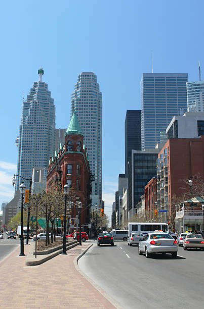 istock Traffic on Toronto Street 172276921