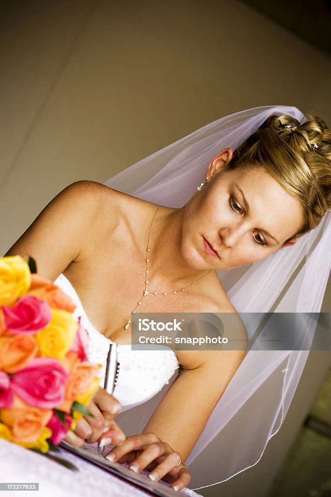 Noiva de assinatura - Foto de stock de Adulto royalty-free