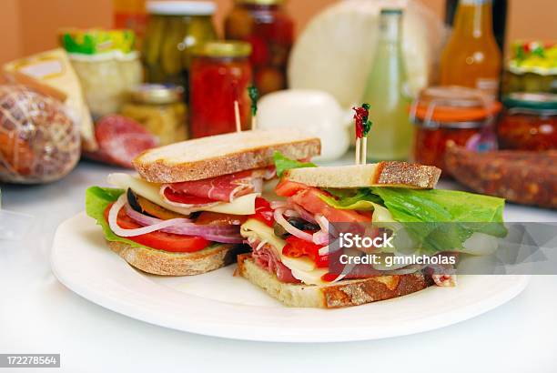 Włoski Kanapka - zdjęcia stockowe i więcej obrazów Delikatesy - Delikatesy, Fotografika, Horyzontalny