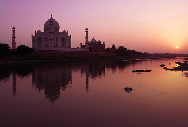 istock Taj Mahal in Agra 172278629
