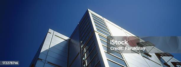 Foto de Ecológico Edifício 2 e mais fotos de stock de Arquitetura - Arquitetura, Azul, Aço