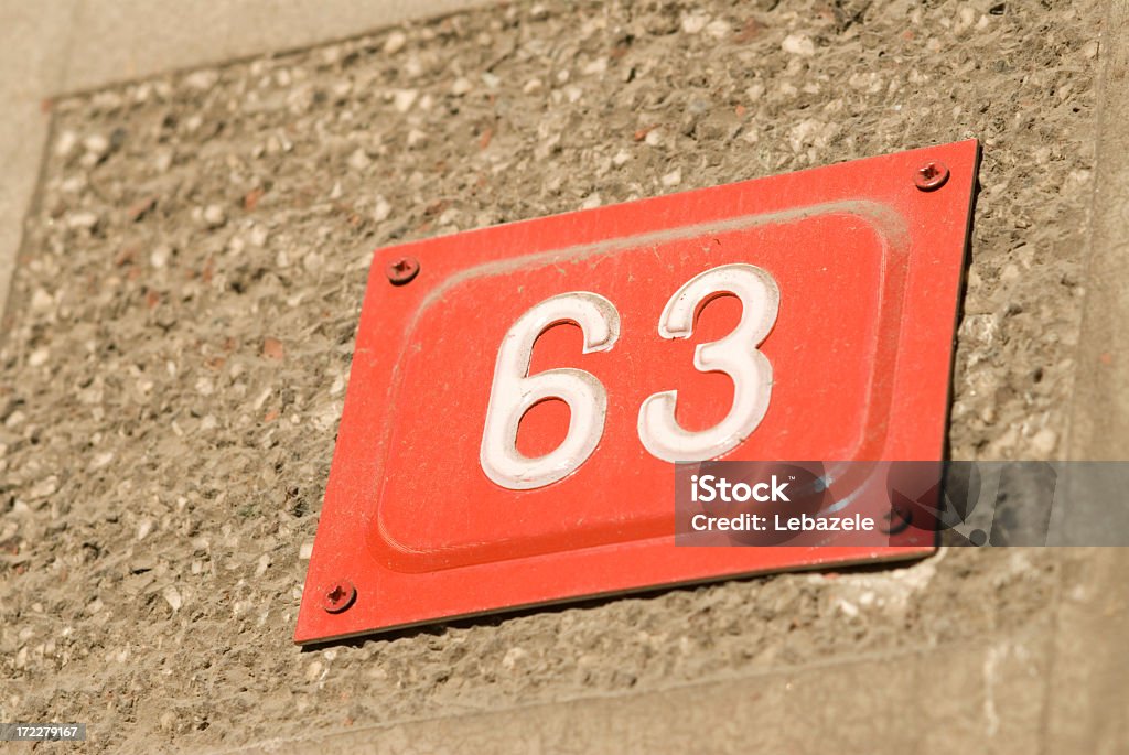 Number plate on the wall. - Lizenzfrei 60-64 Jahre Stock-Foto