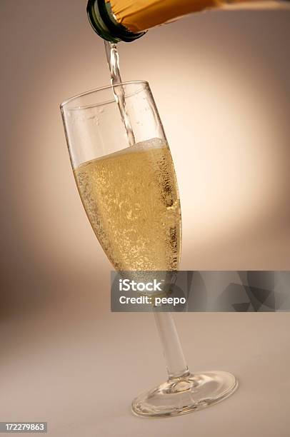 Champanha - Fotografias de stock e mais imagens de Bebida - Bebida, Bebida Alcoólica, Bolha - Estrutura Física