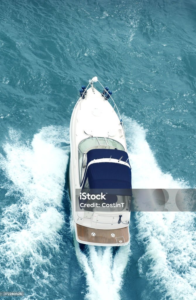 Barca di velocità - Foto stock royalty-free di Barca a motore