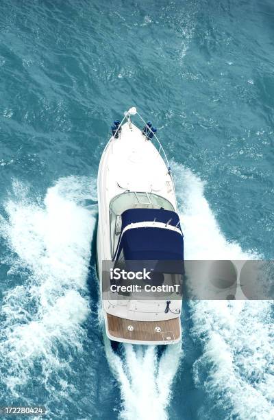 Barca Di Velocità - Fotografie stock e altre immagini di Barca a motore - Barca a motore, Motoscafo da competizione, Acqua