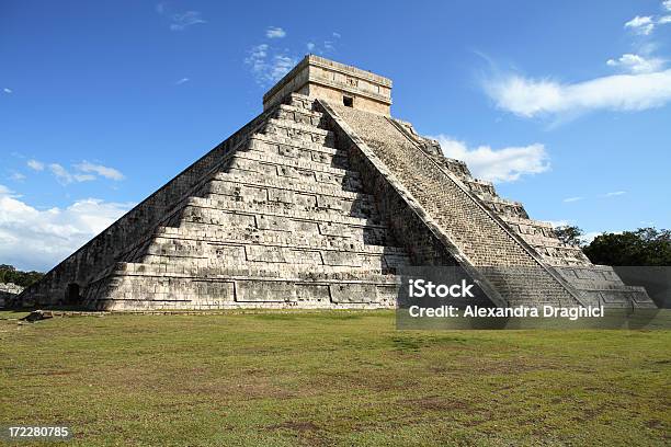 Piramida Majów Chichen Itza - zdjęcia stockowe i więcej obrazów Ameryka Łacińska - Ameryka Łacińska, Antyki, Architektura