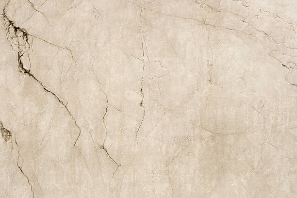 crackled roman grunge de textura de parede de mármore, roma, itália - marble white cracked painterly effect - fotografias e filmes do acervo