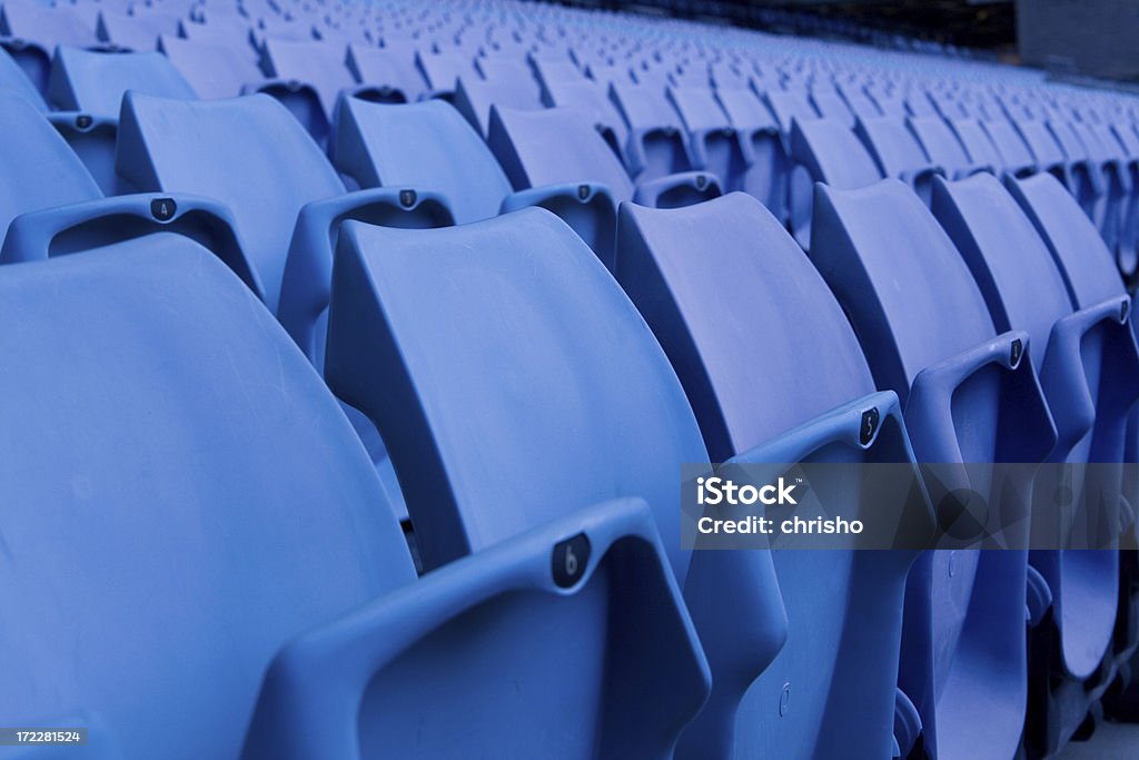 Leere Sitze in einer sport-Footballstadion - Lizenzfrei Blau Stock-Foto