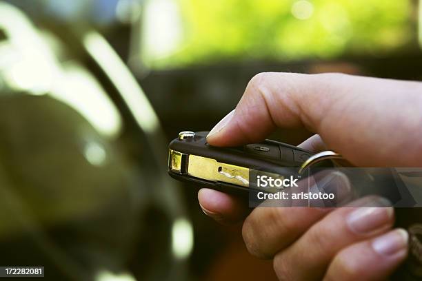 Chave De Carro - Fotografias de stock e mais imagens de Trancar - Trancar, Carro, Porta de Carro