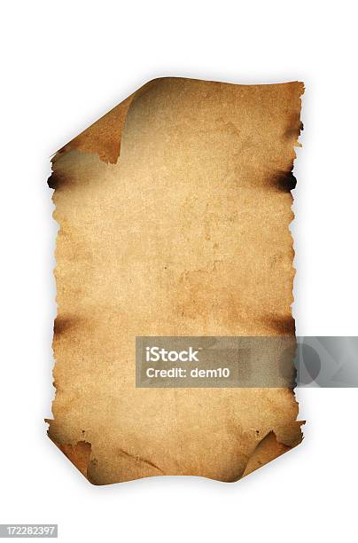 Średniowieczny Scroll Z Izolacją - zdjęcia stockowe i więcej obrazów Dokument - Dokument, Podarty, Spalony - Zły stan