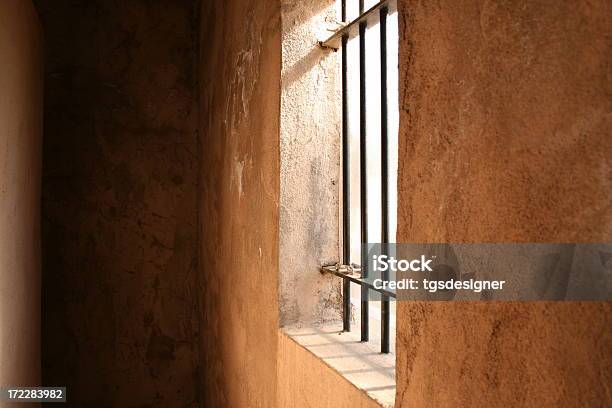 교도소 창 개척시대의 서부에 대한 스톡 사진 및 기타 이미지 - 개척시대의 서부, 교도소, 감방