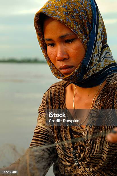 Kambodschanische Boot Lady Stockfoto und mehr Bilder von Fischen - Fischen, Frauen, Arbeiten