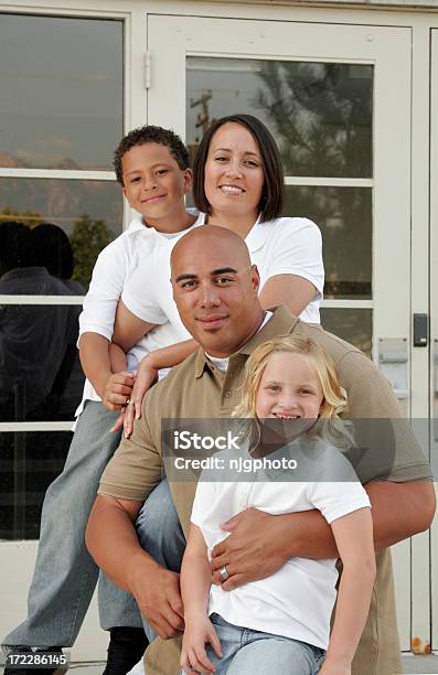 Família - Fotografias de stock e mais imagens de Adoção - Adoção, Família, Samoa