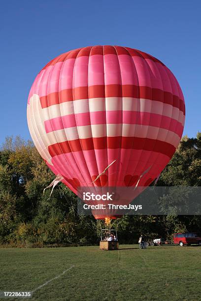 Serie Heißluftballon Stockfoto und mehr Bilder von Blau - Blau, Feld, Feuer