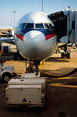 flugzeug-am-gate.jpg?b=1&s=170x170&k=20&c=d1n6n9qozKJfqTTQlX237hhyQUEmj04i9xi0UtHCgH0=