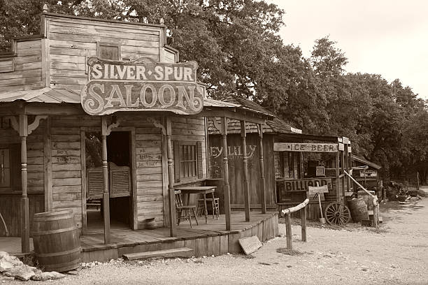 sépia cidade - saloon - fotografias e filmes do acervo