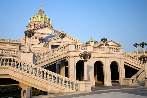 istock Pennsylvania State Capitol Building 172288695