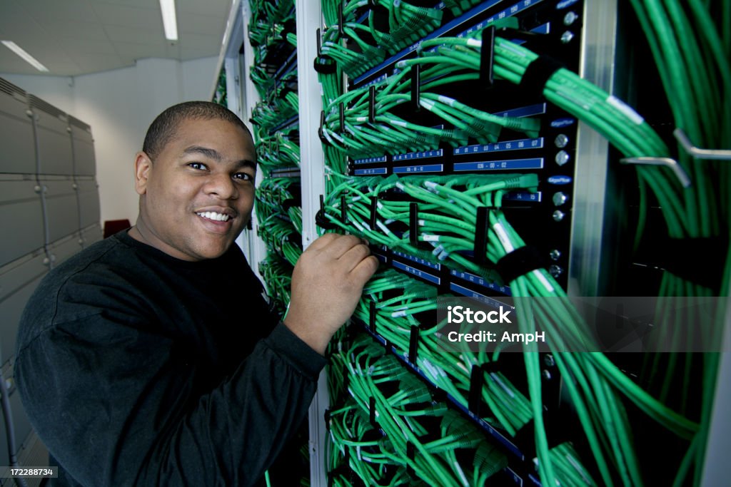 Die Kabel anschließen - Lizenzfrei Kabel Stock-Foto