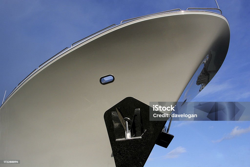 Arco di Yacht di lusso - Foto stock royalty-free di Ancora