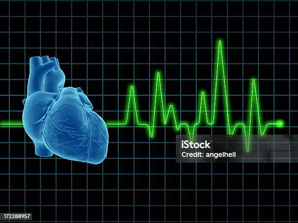 Photo libre de droit de Electrocardiogram Ekg Ecg Avec Coeur Humain Sur Écran banque d'images et plus d'images libres de droit de Crise cardiaque