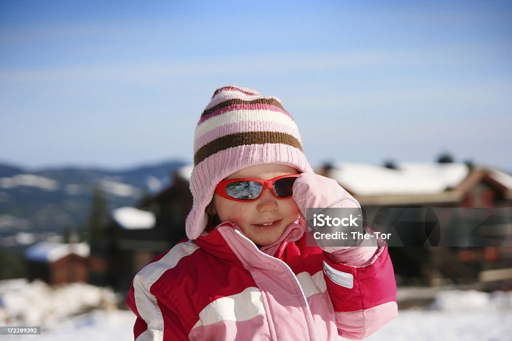 Chica en invierno - Foto de stock de Abrigo libre de derechos