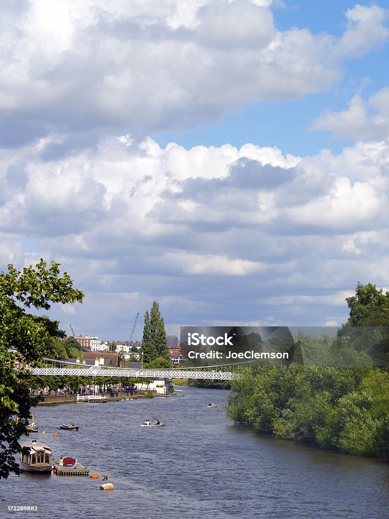 Wolkengebilde über Fluss Dee in Chester - Lizenzfrei Baum Stock-Foto