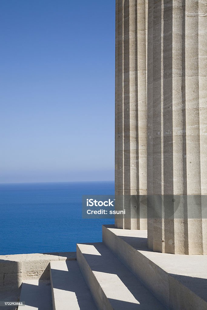 Старинный колонн - Стоковые фото Акрополь - Родос роялти-фри