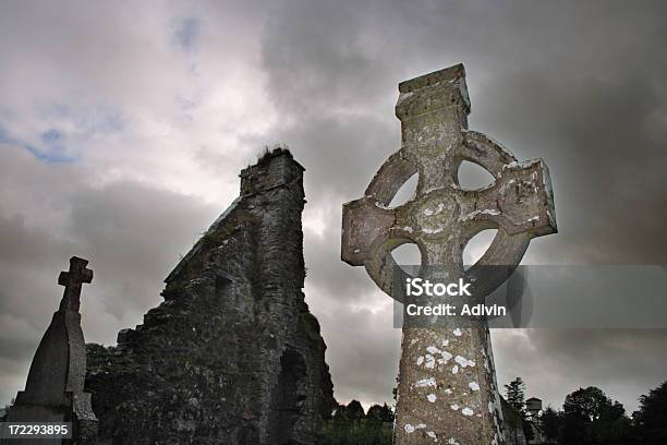 Rovine E Attraversa - Fotografie stock e altre immagini di Abbazia - Abbazia, Cattedrale, Chiesa